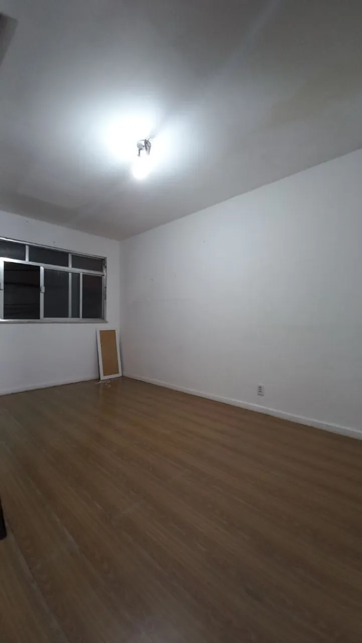 Unfurnished house with a separate kitchen and 2 baths