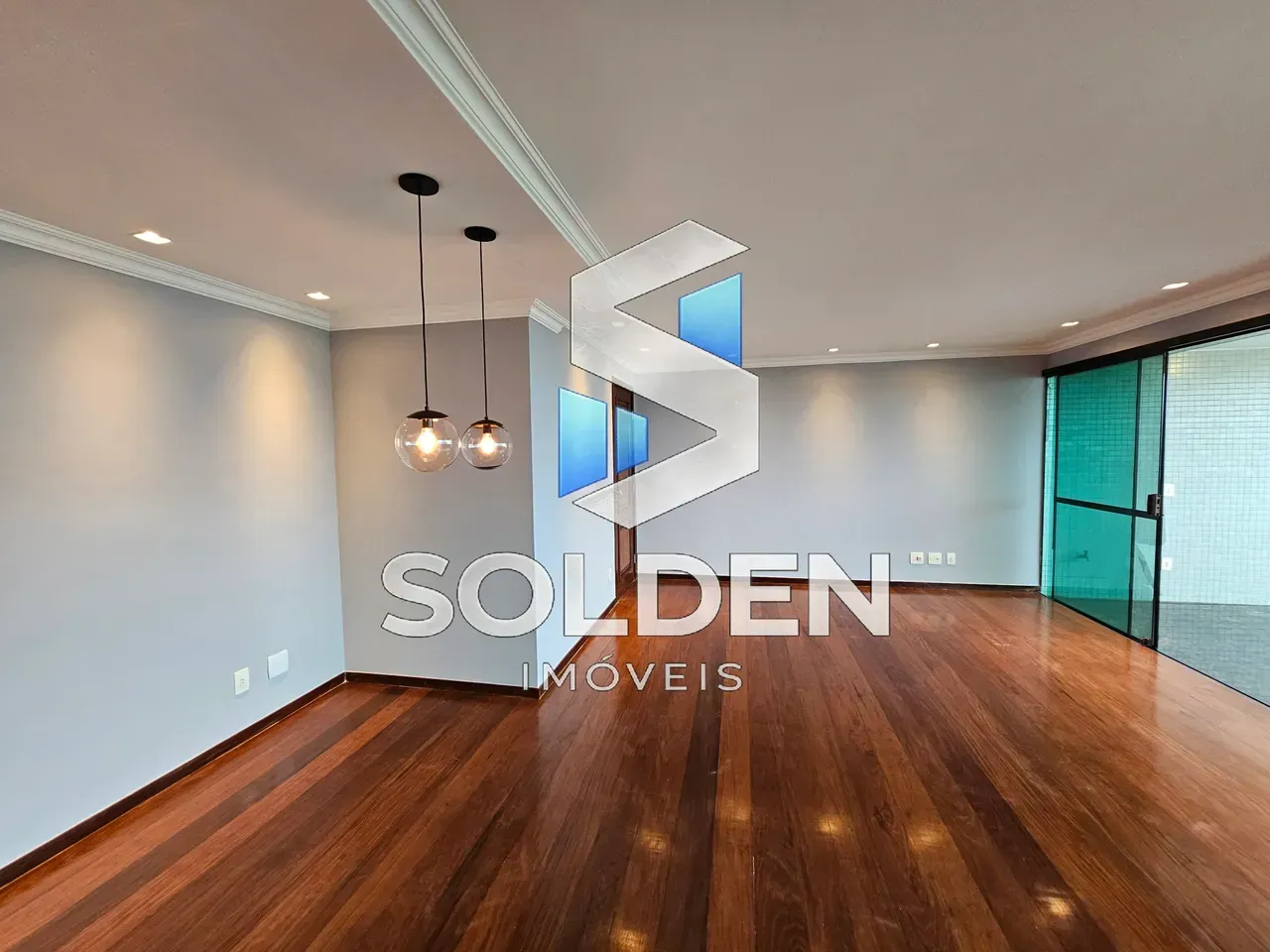 3-bedroom apartment with glass-enclosed balcony and 4 baths — photo 11