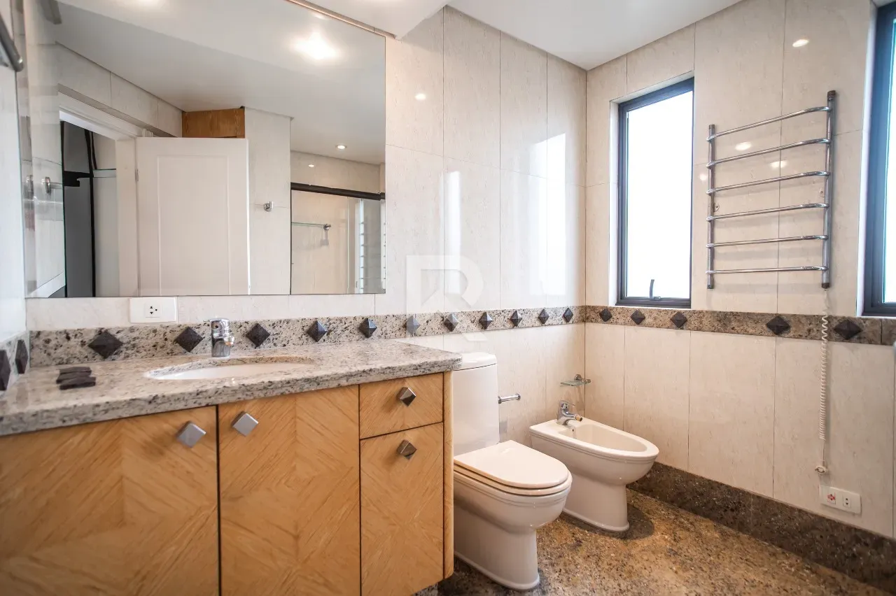 Apartamento de 4 dormitorios, 250 m², 4 baños y 4 plazas — photo 33