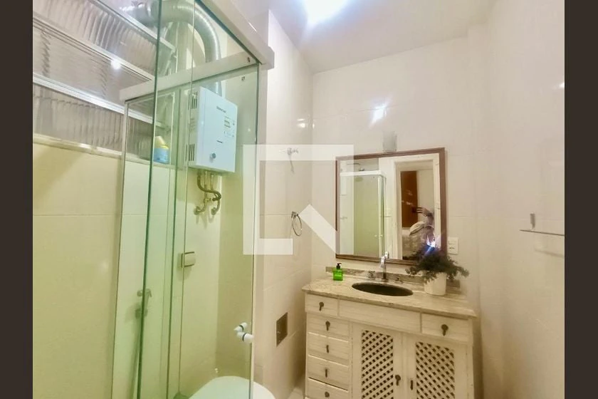 Rental apartment with 2 bedrooms and a balcony — photo 23