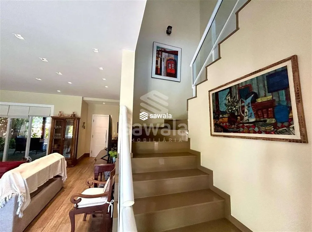 Furnished house with 600 m², 3 bedrooms and 5 baths — photo 52