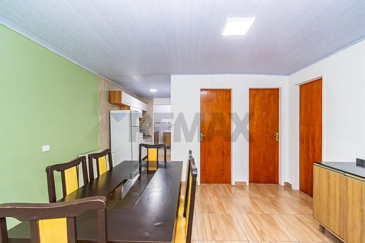 House with 5 bedrooms and 5 bathrooms, separate kitchen — photo 12