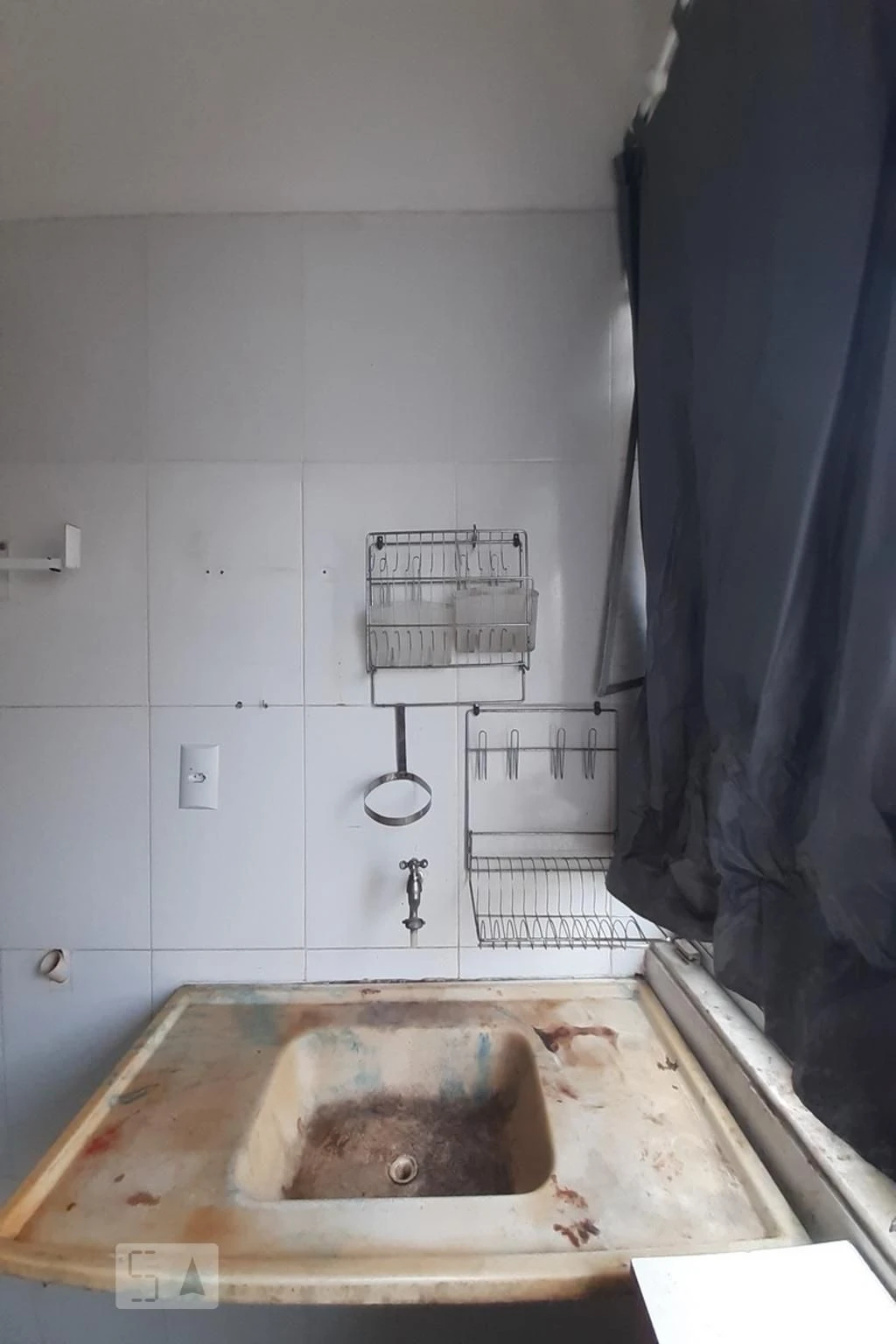 Незмебльований студіо з 1 спальнею та окремою кухнею — photo 4