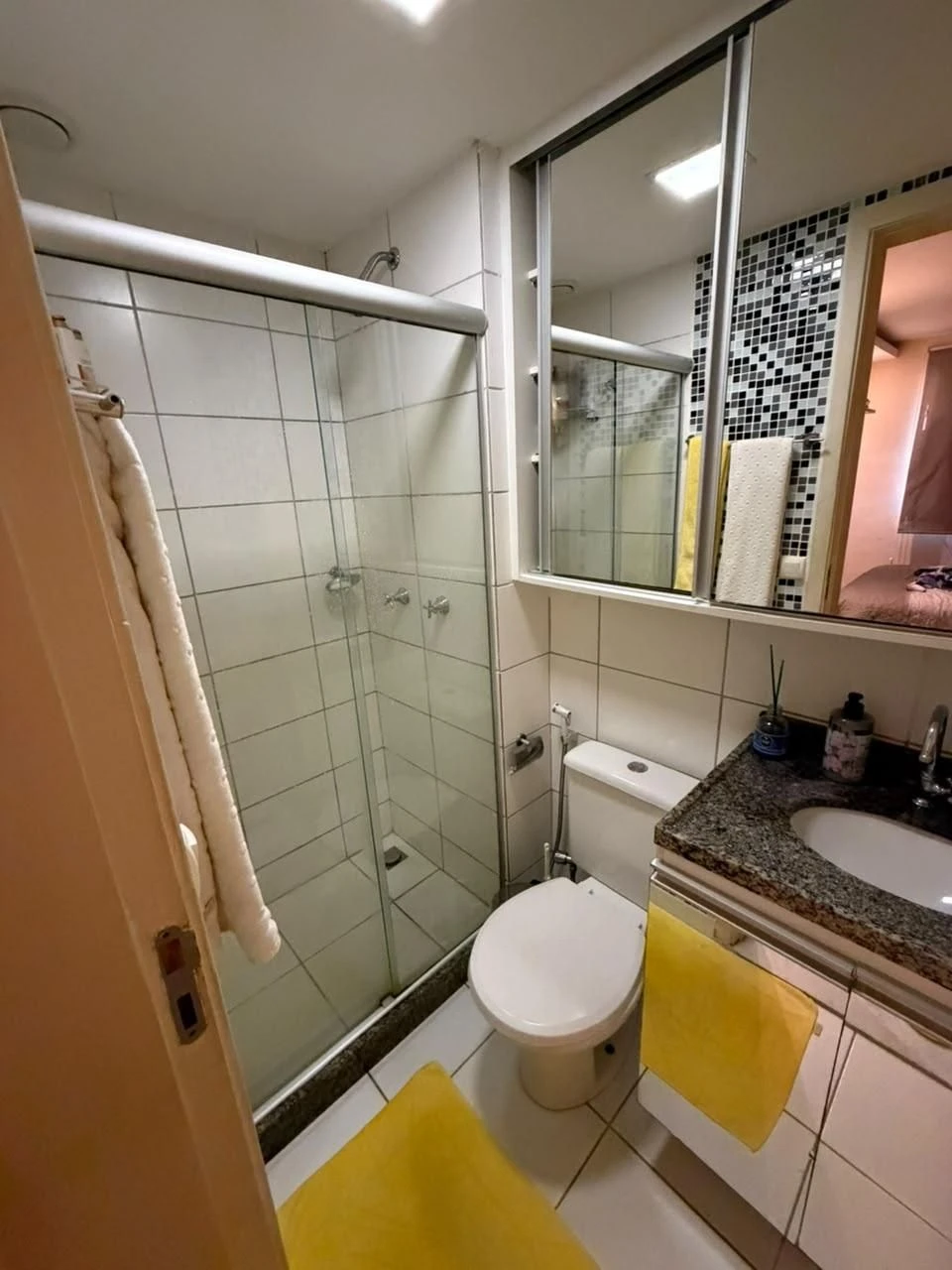 2-bedroom apartment with a washing machine — photo 5