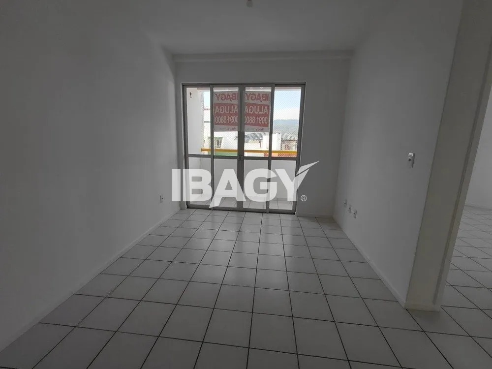 Apartamento de 2 dormitorios con 73 m², 1 plaza y balcón — photo 6