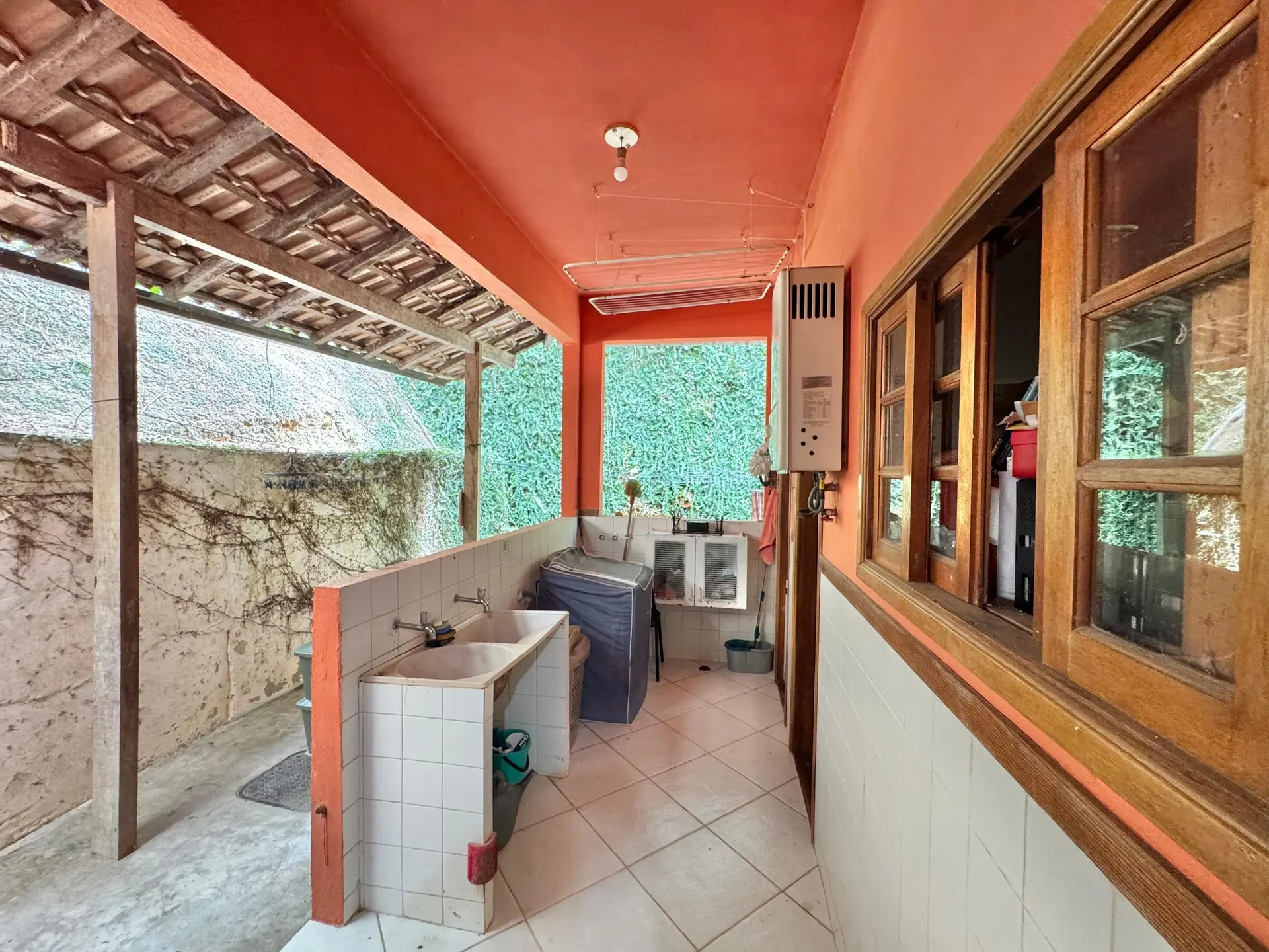 Casa mobiliada com 5 quartos e escritório no imóvel — photo 20