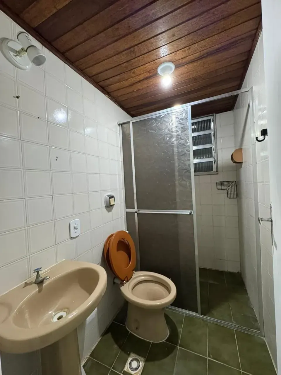 Unfurnished apartment with 2 bedrooms and 2 bathrooms — photo 7