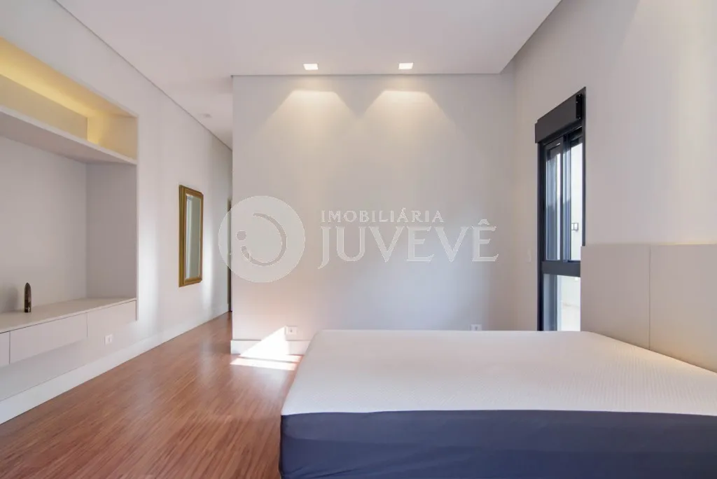 Furnished apartment, 104 m², with a glass-enclosed balcony — photo 38