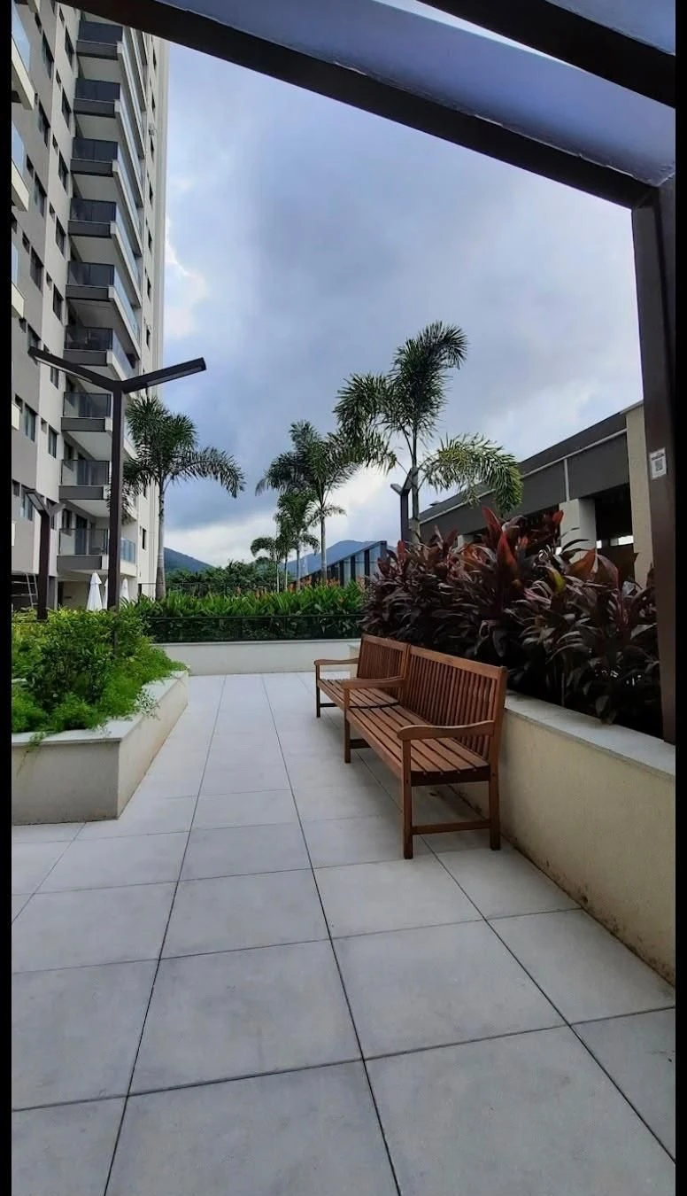 Apartamento mobiliado com varanda e 3 quartos — photo 22