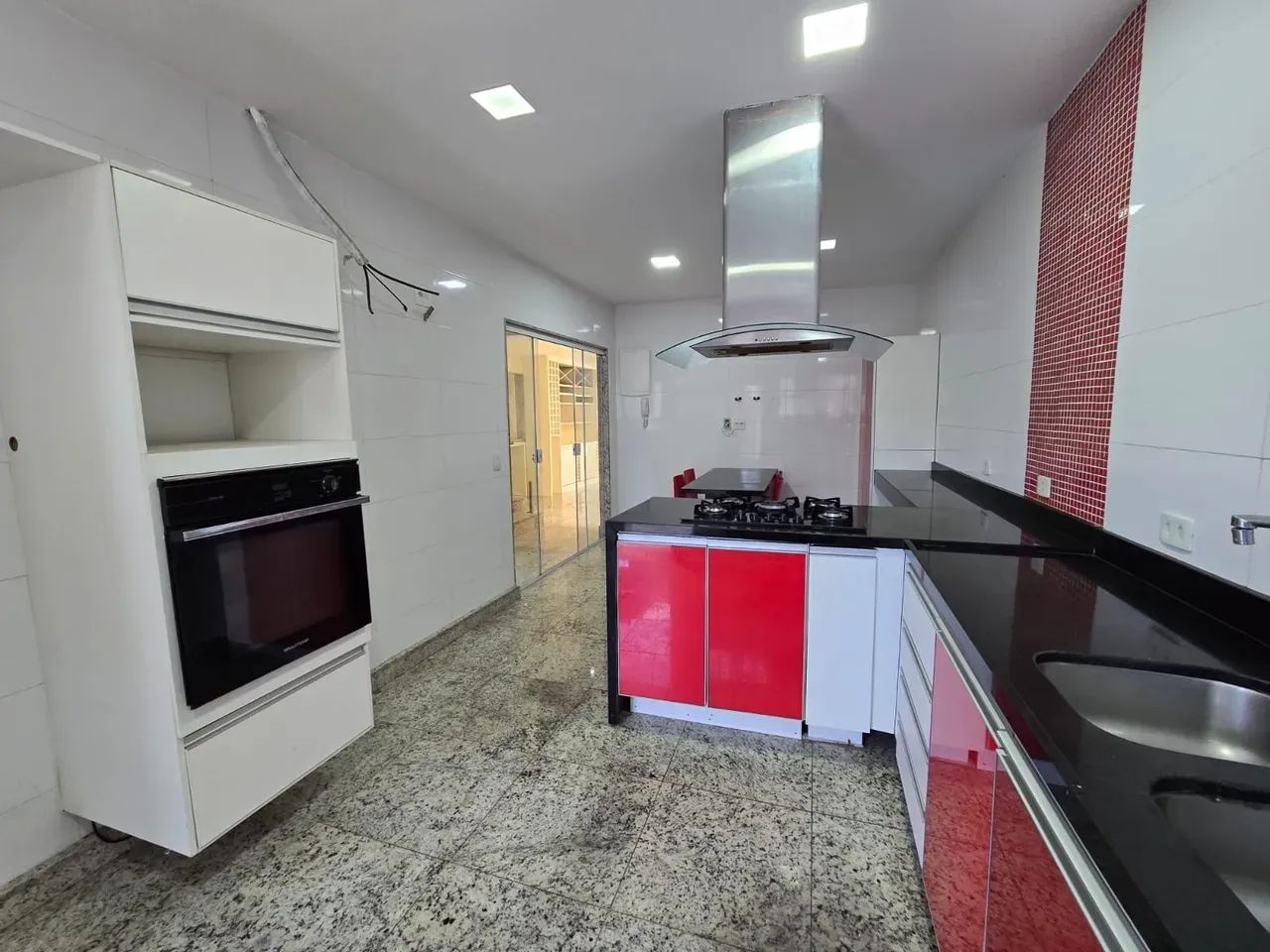 Casa para aluguel com 300 m², 5 quartos e cozinha a gás — photo 22