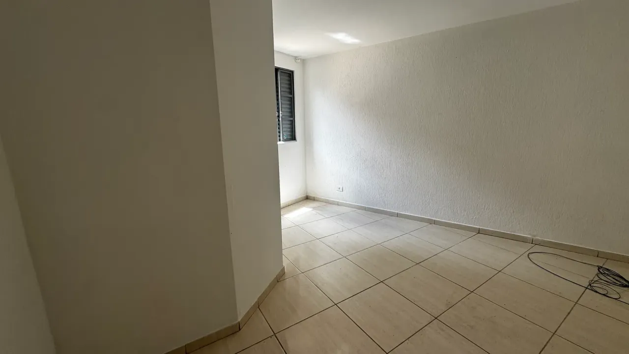 Apartamento sin muebles de 3 habitaciones y mascotas — photo 12