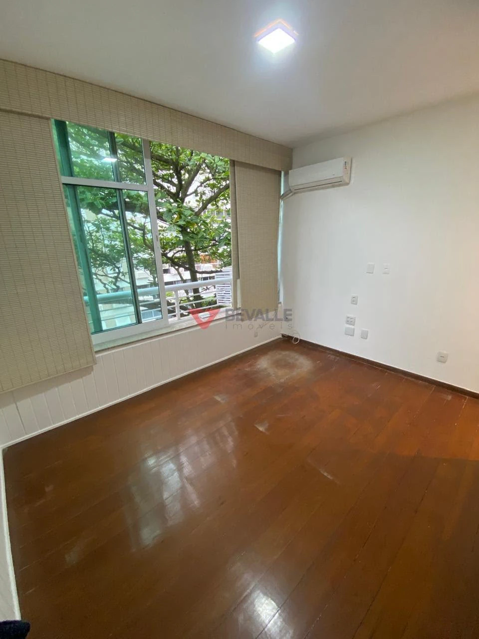 Квартира в оренду з 4 спальнями та 210 м² — photo 12