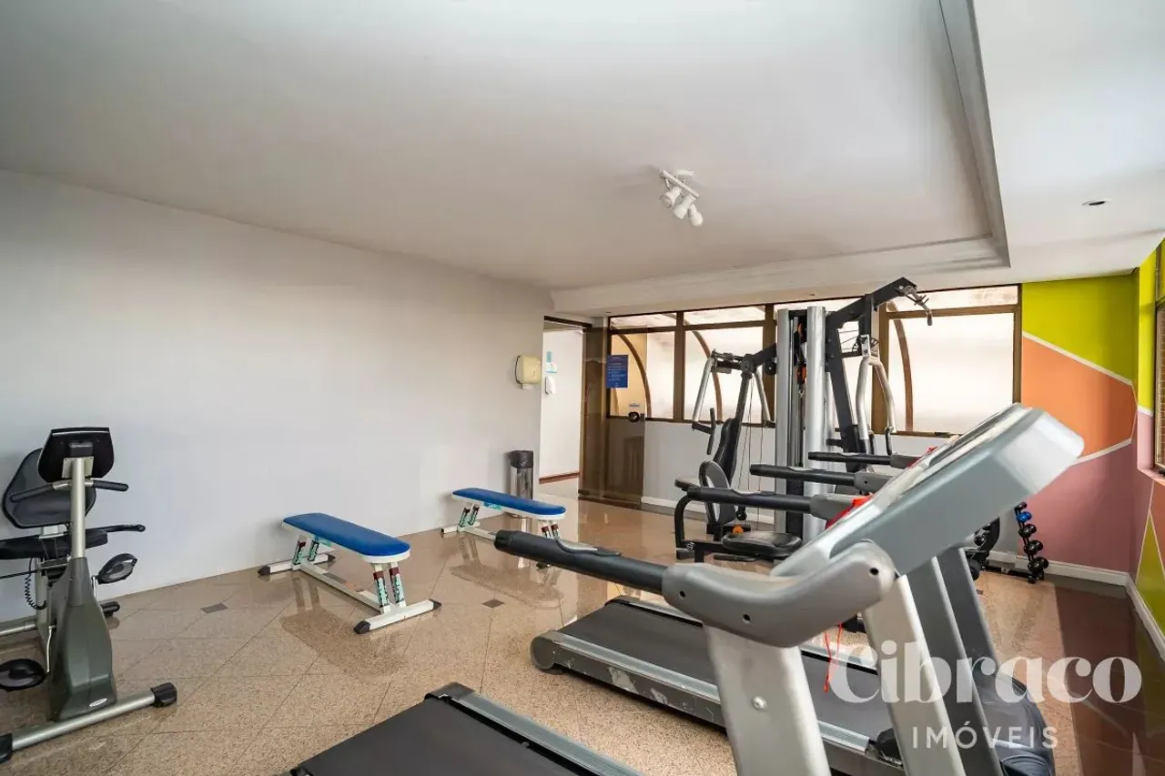 1-bedroom apartment with built-in wardrobes and balcony — photo 9