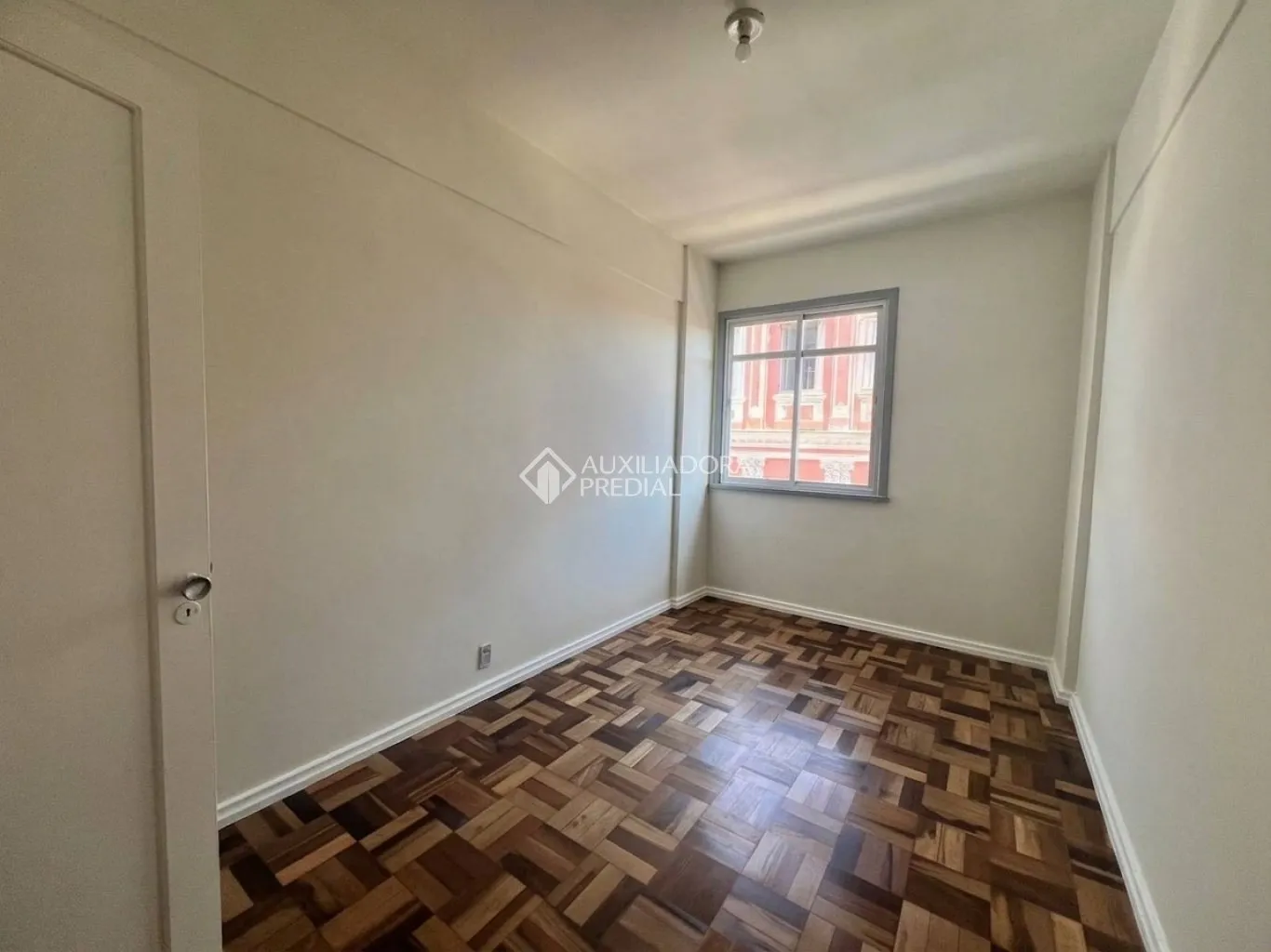 2-bedroom apartment with 2 bathrooms and 59 m² — photo 23