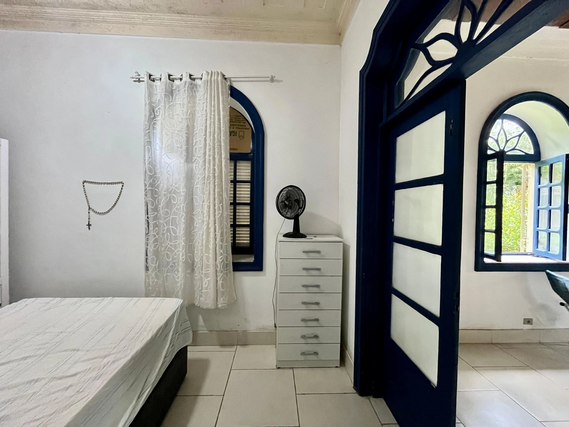 6-bedroom house with a washing machine — photo 27