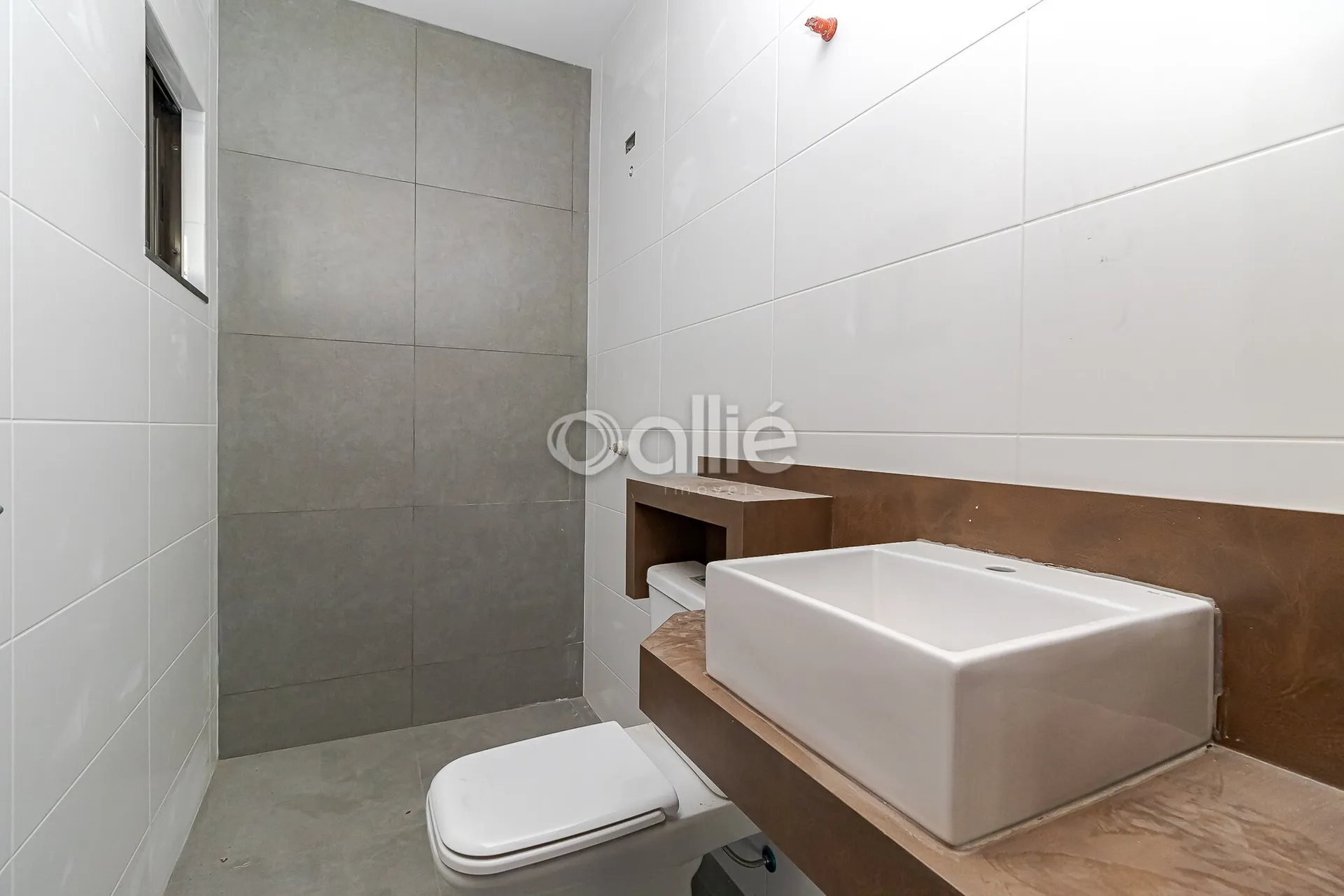 Casa de 4 dormitorios, 5 baños y 510 m² — photo 27
