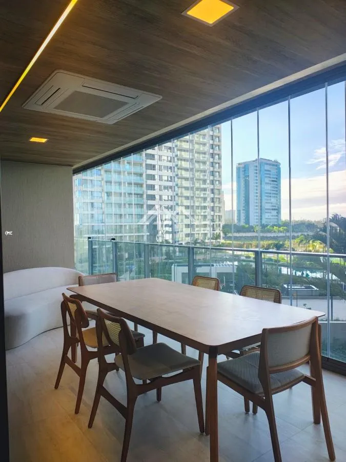 4-bedroom unfurnished apartment with glassed balcony — photo 15