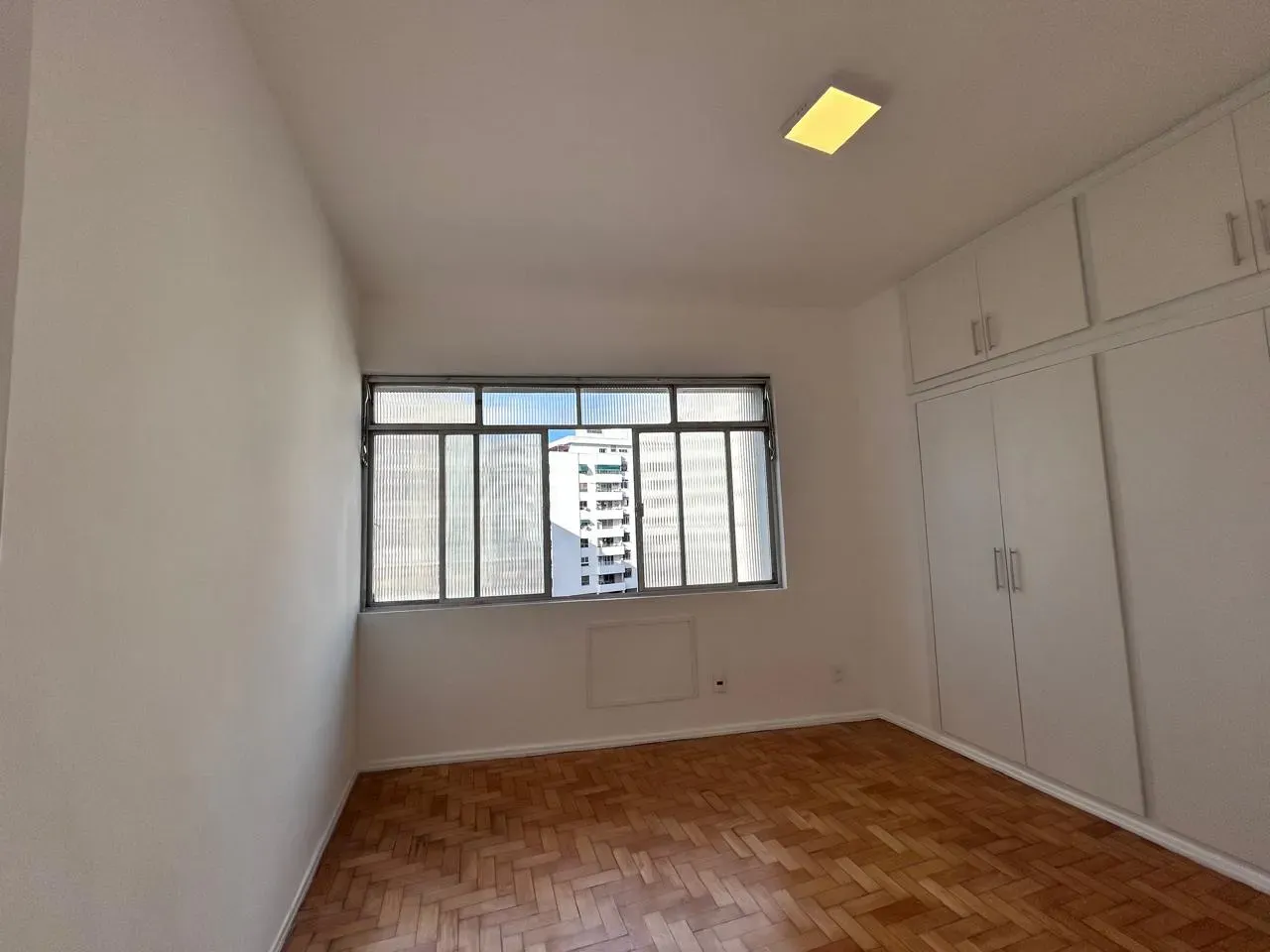2-bedroom apartment with 2 bathrooms and 1 parking spot — photo 3