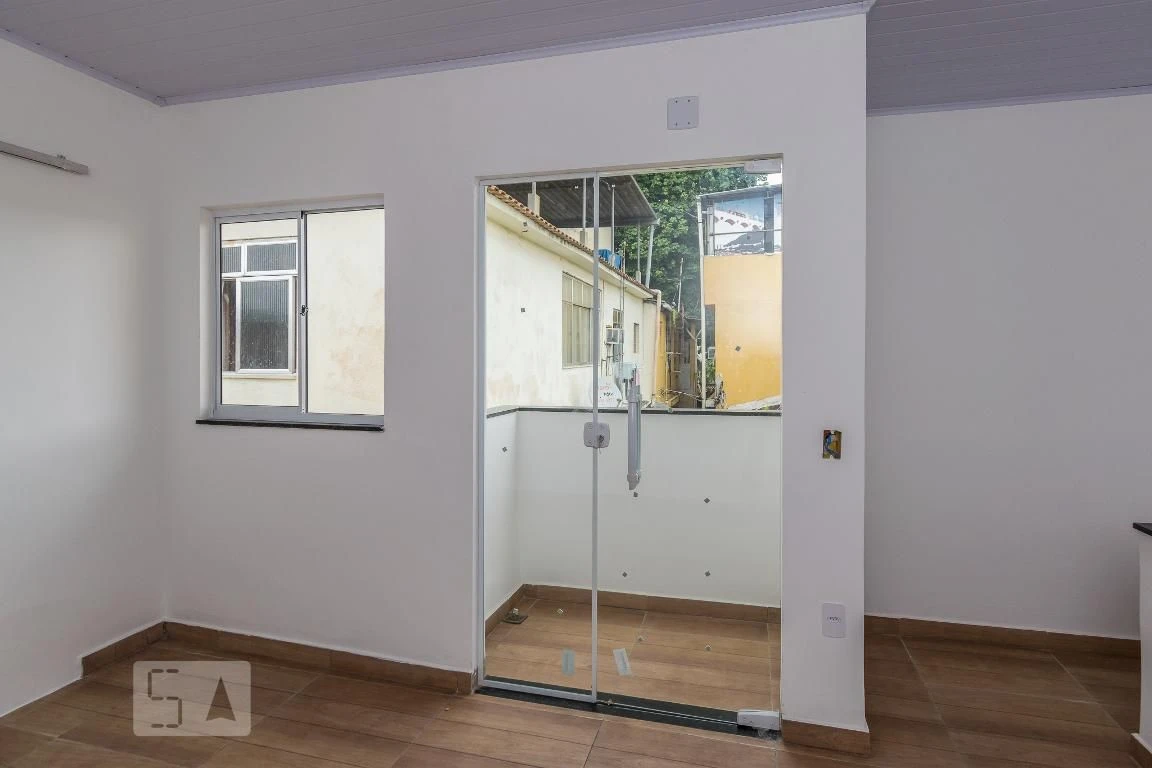 House with 1 bedroom and a balcony, 2 bathrooms — photo 30