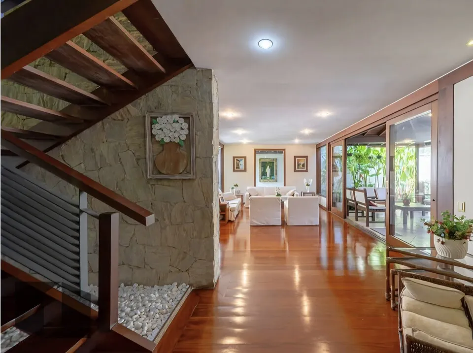 Casa com 4 quartos, 5 banheiros e 5 vagas — photo 15