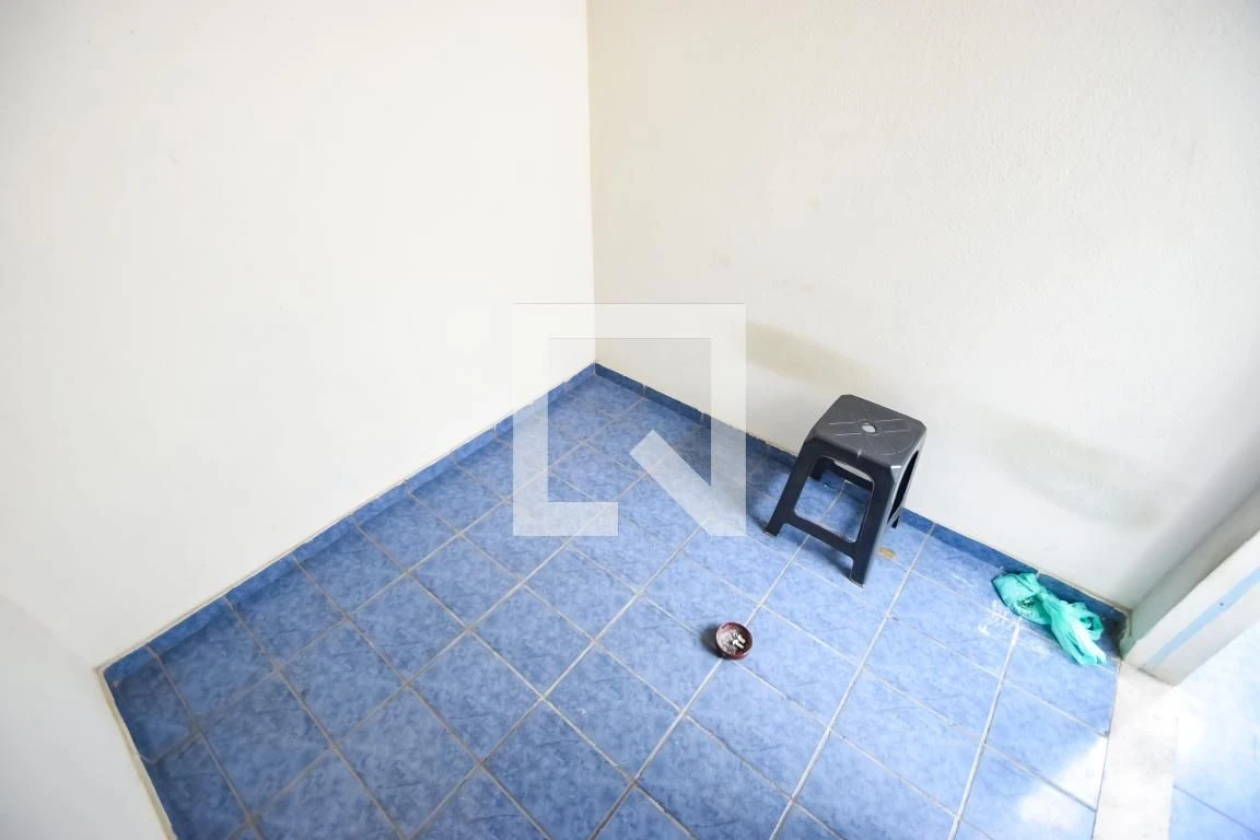 Apartamento mobiliado com 4 quartos e cozinha separada — photo 36