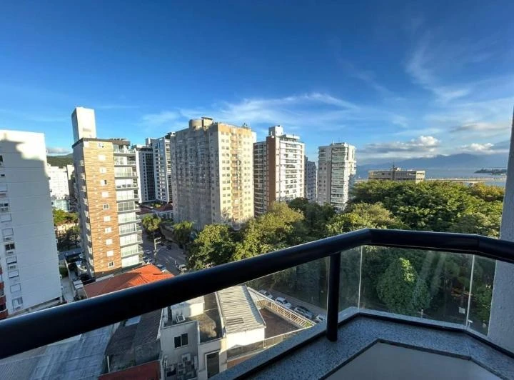 Apartamento de 1 dormitorio con cocina abierta y 108 m² — photo 5