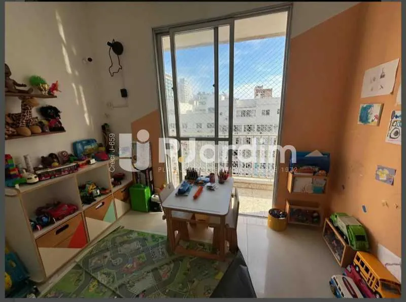 Cobertura com 4 quartos e 5 banheiros, varanda — photo 9
