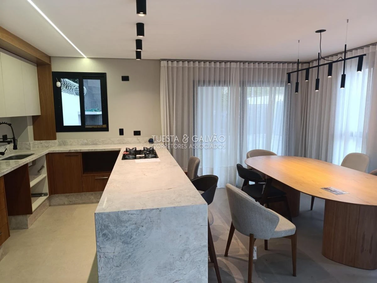 Casa mobiliada de 172 m² com 3 quartos e 3 banheiros — photo 3