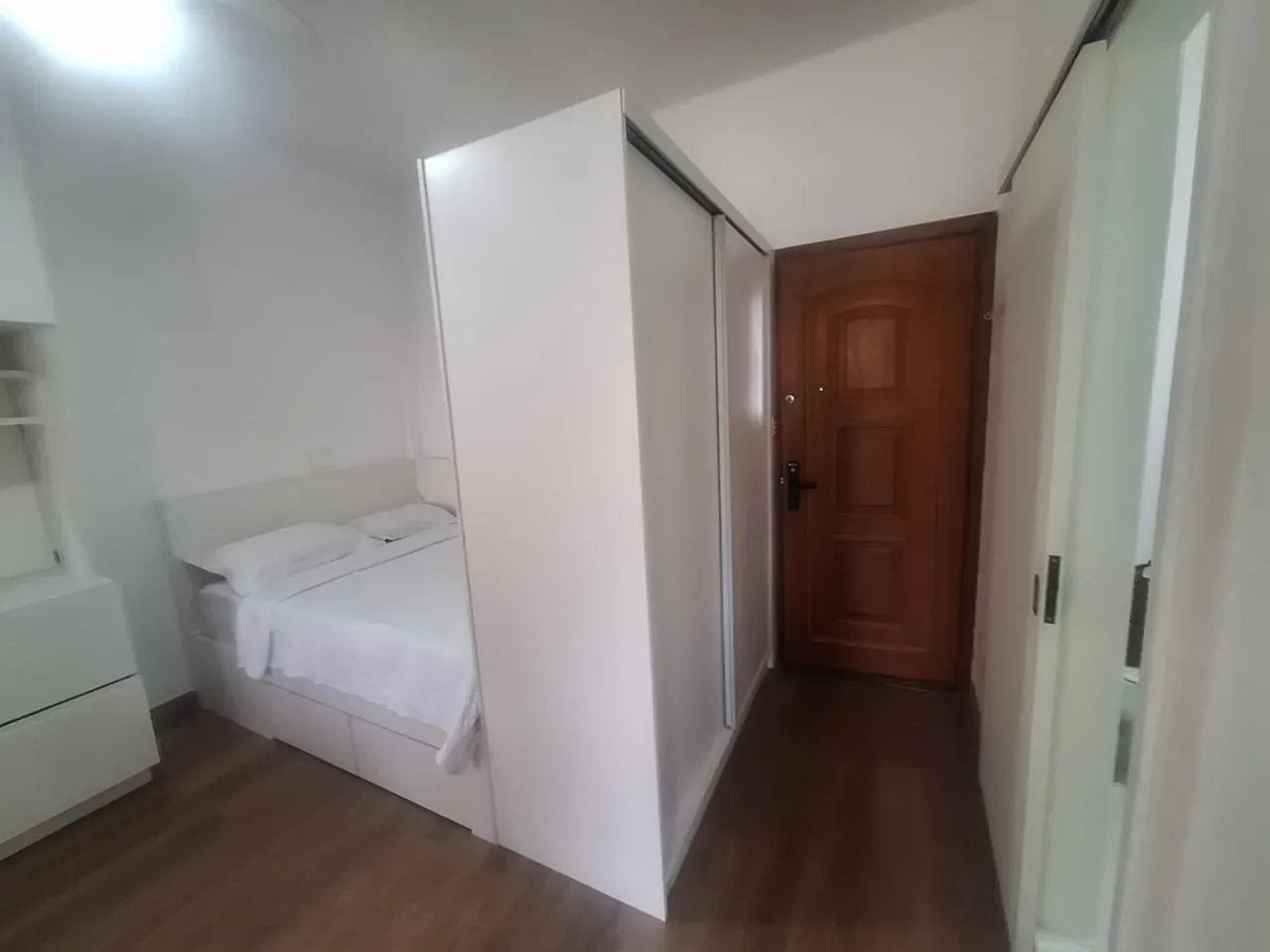 Furnished studio with 25 m², 1 bedroom and 1 bathroom — photo 21