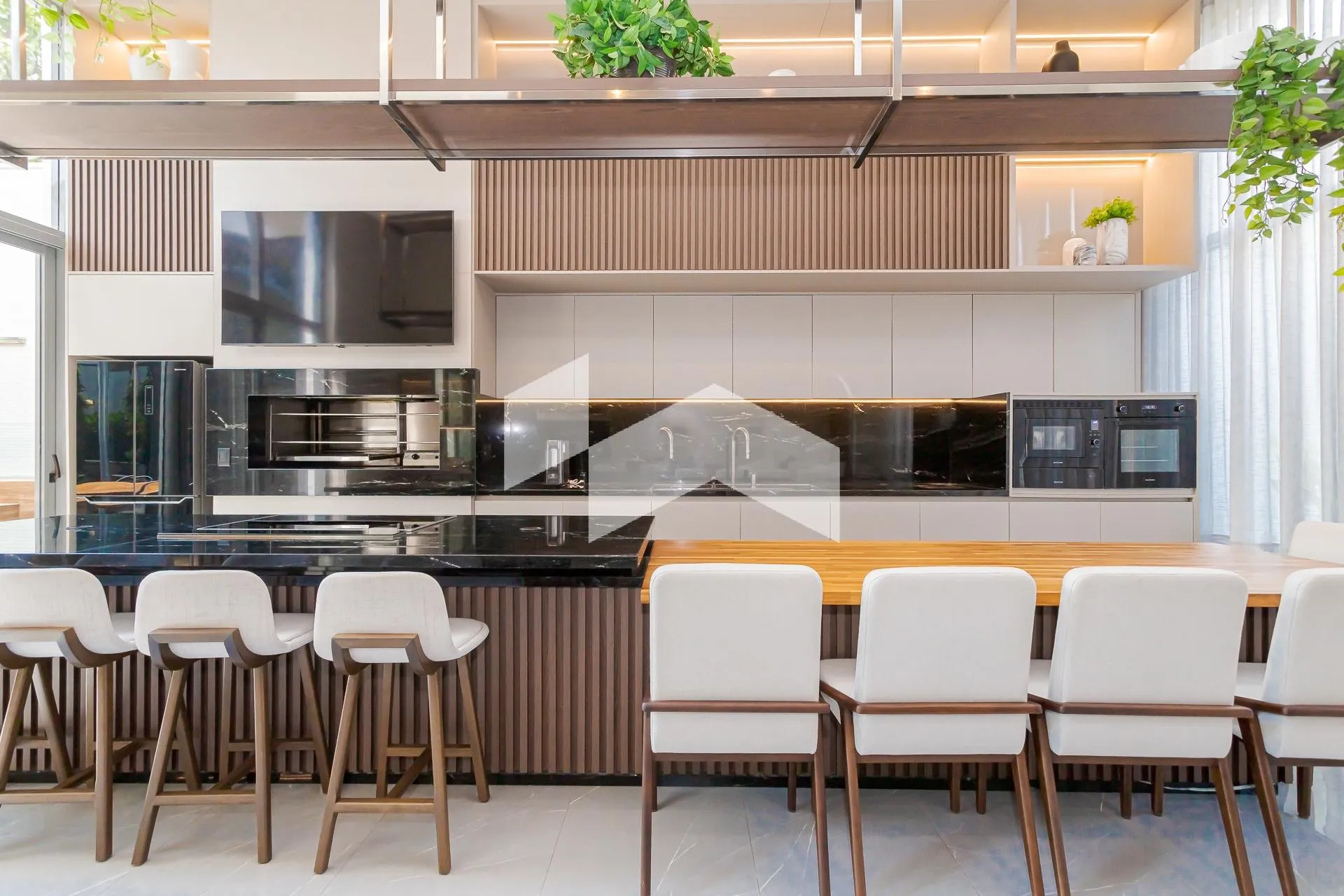 152 m² apartment with 3 en-suite bedrooms and parking — photo 34