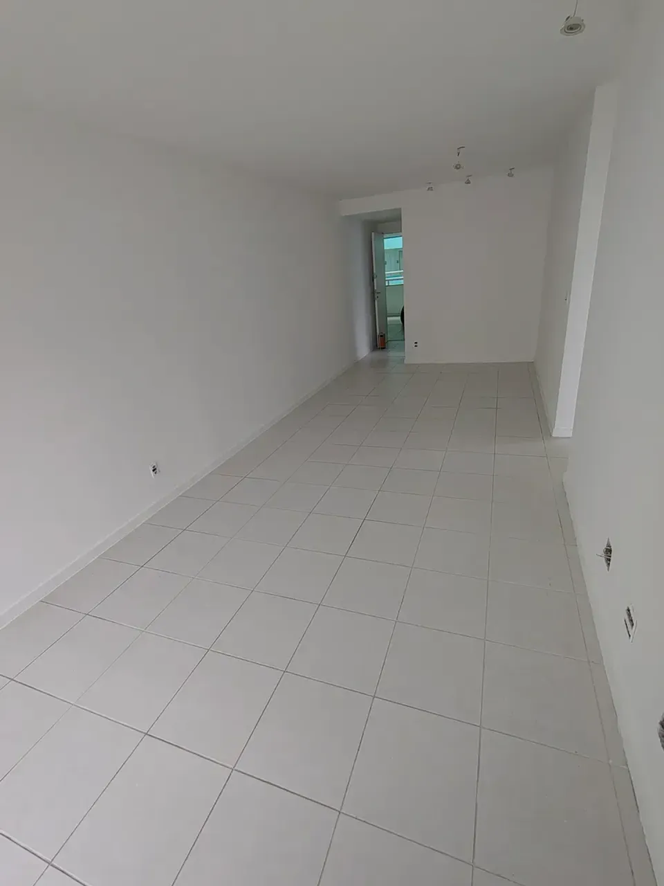 77 m² apartment with 2 bedrooms and 2 bathrooms — photo 15