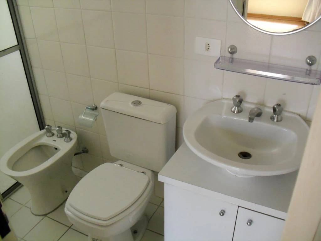 Wood or laminate floors in a 2-bedroom apartment, 122 m² — photo 16