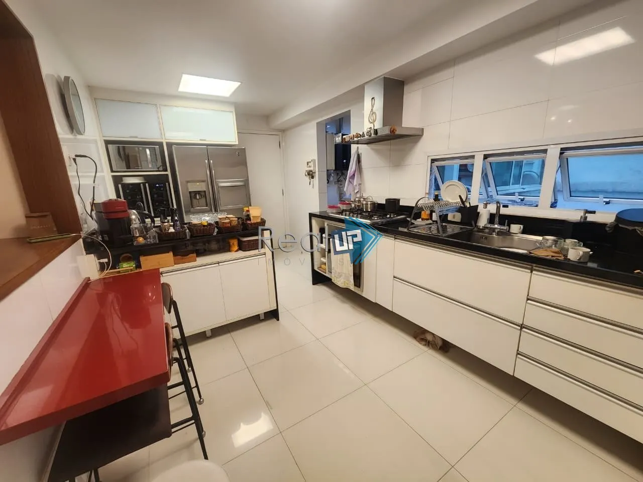4-bedroom apartment with 227 m² and 3 parking spaces — photo 52