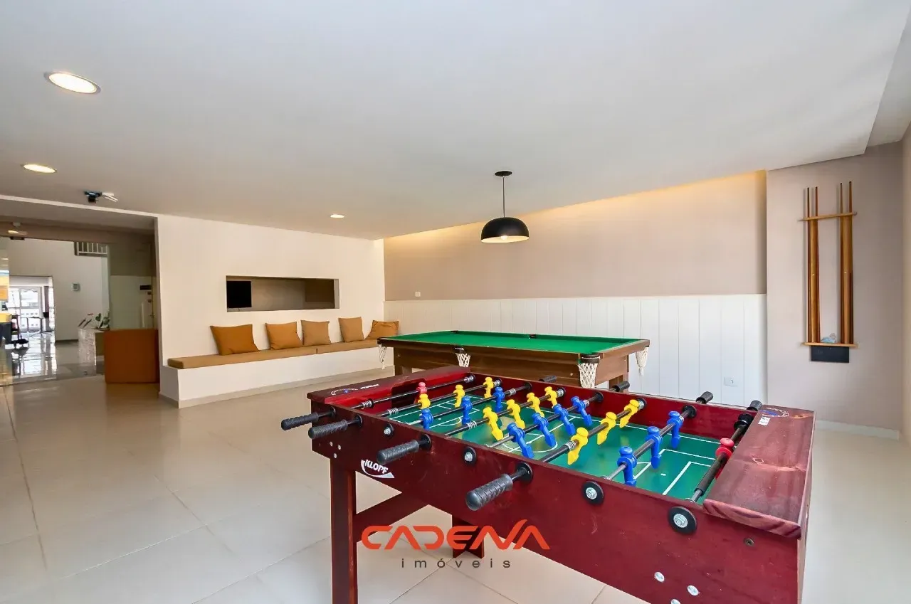 42 m² unfurnished studio with open kitchen and wood floors — photo 20