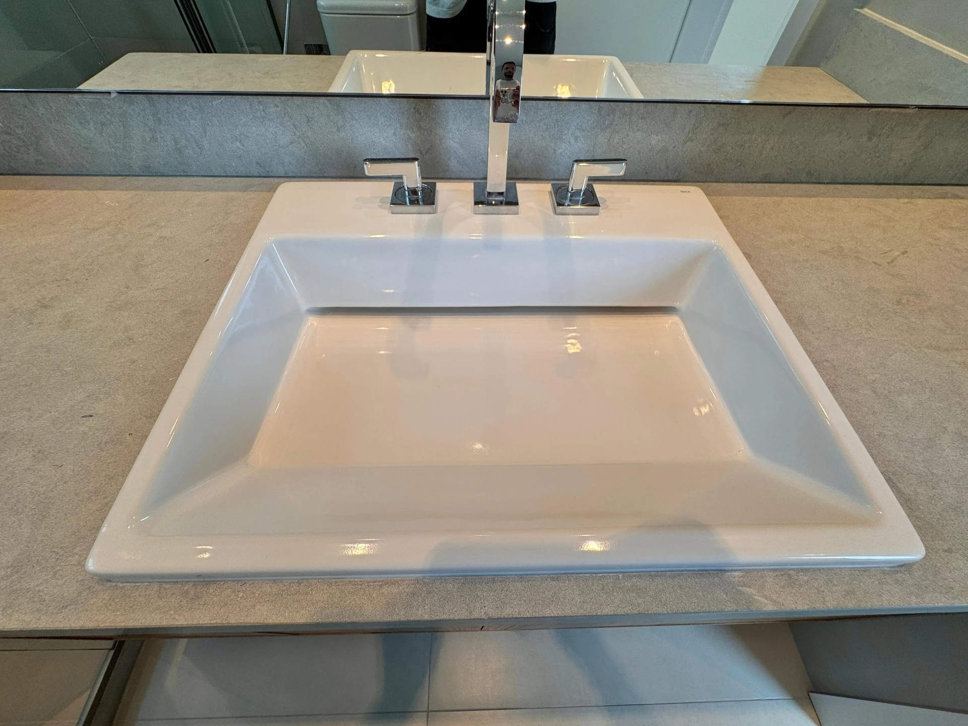 Apartamento mobiliado com 3 suítes e 4 vagas — photo 51