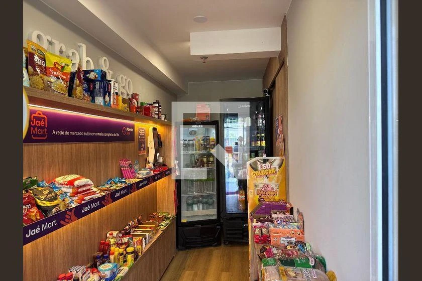 2-bedroom apartment in a building with a gym — photo 42
