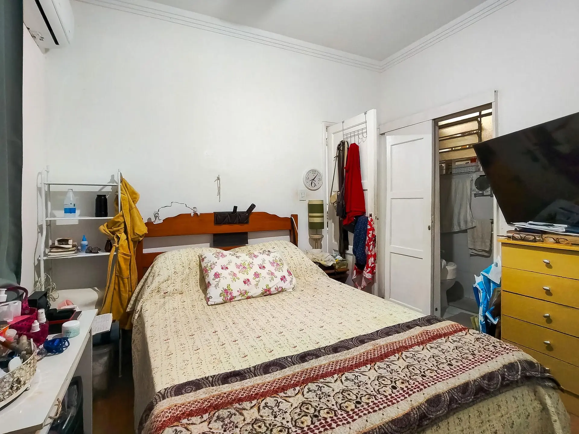 Furnished apartment with 1 en-suite and 2 bathrooms — photo 9