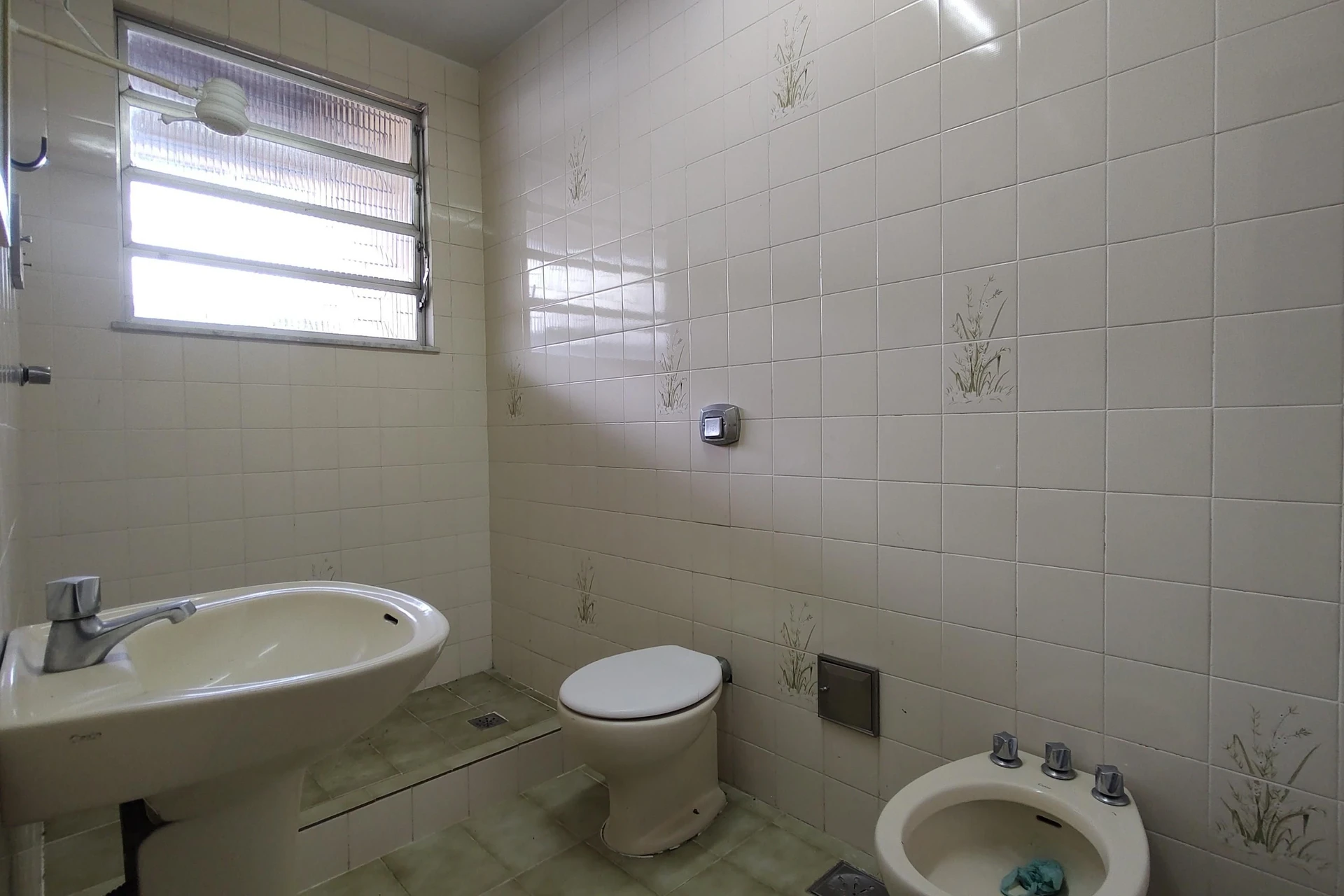 Jacuzzi y 3 dormitorios: casa de 742 m² — photo 102