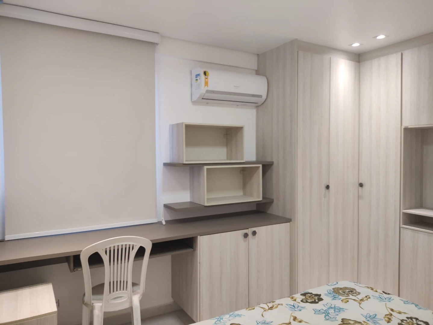 Квартира 92 м² із заскленим балконом та панорамними вікнами — photo 4