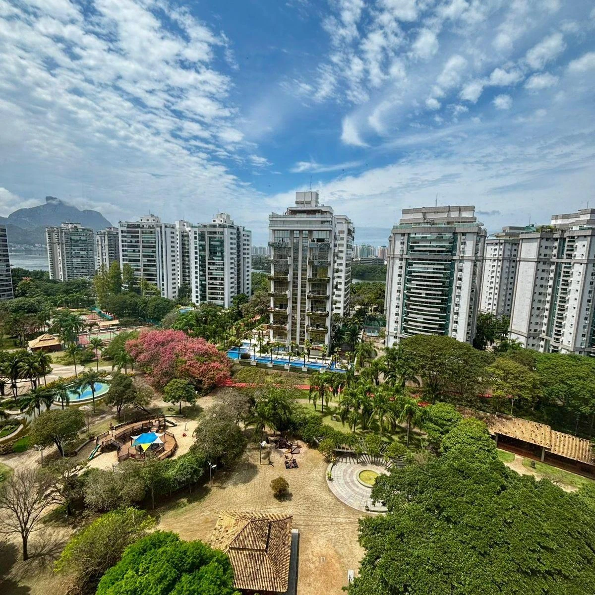 Furnished 150 m² apartment with 2 en-suite bedrooms — photo 12