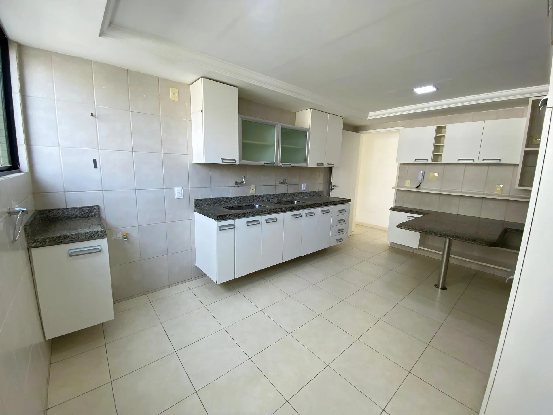 Apartamento com 4 suítes e varanda, 221 m² — photo 15