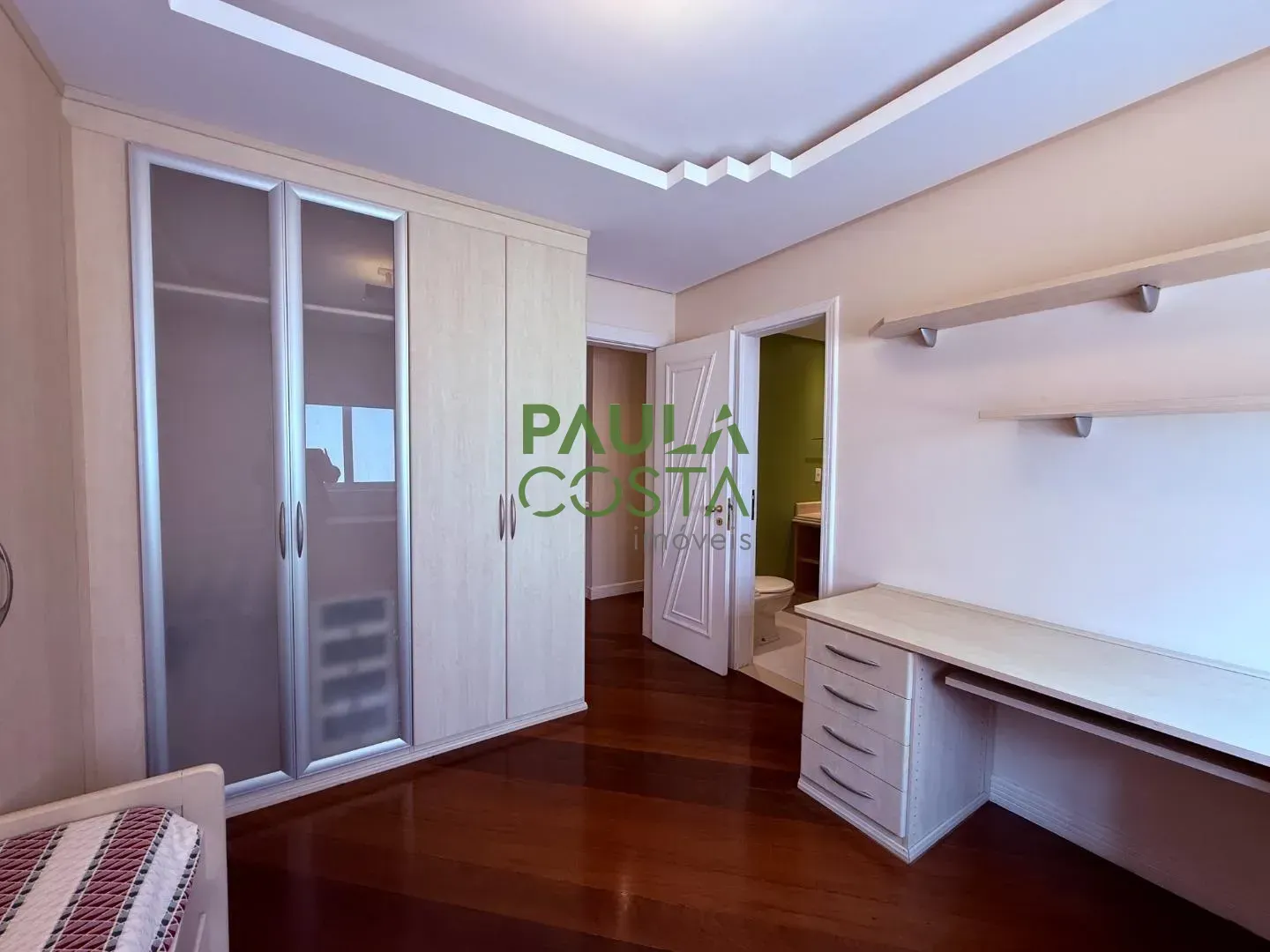 Casa mobiliada com 5 quartos e 5 vagas, 984 m² — photo 37