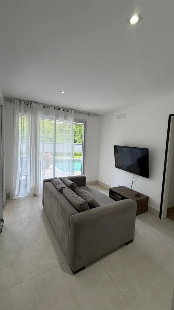 Casa triplex com 6 quartos e piscina, 1 suíte — photo 18
