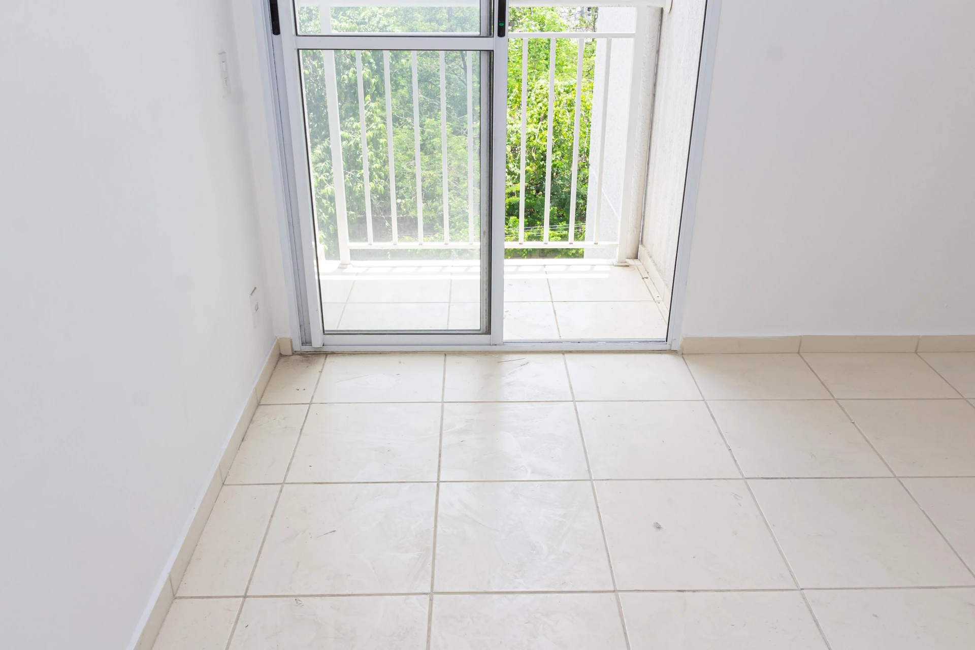 Rental apartment with 2 bedrooms and a balcony — photo 6
