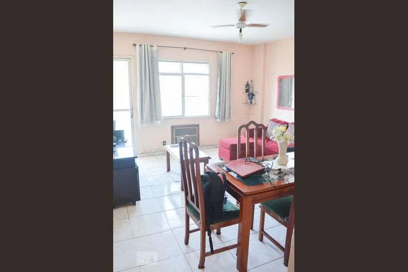 2-bedroom apartment with a closed kitchen and gas stove — photo 7