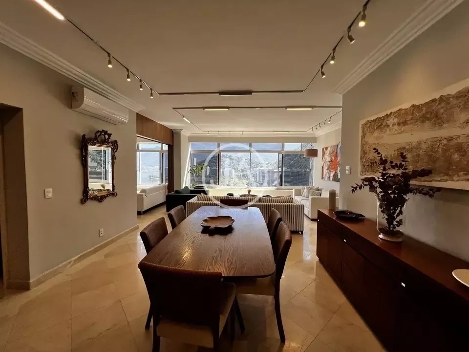 Furnished 3-bedroom apartment with 155 m² — photo 13