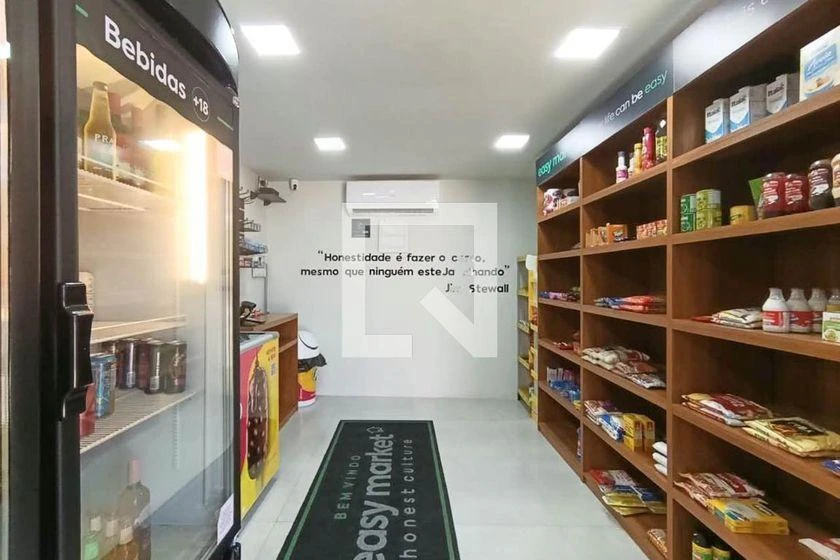 2-bedroom apartment in a building with a gym — photo 10