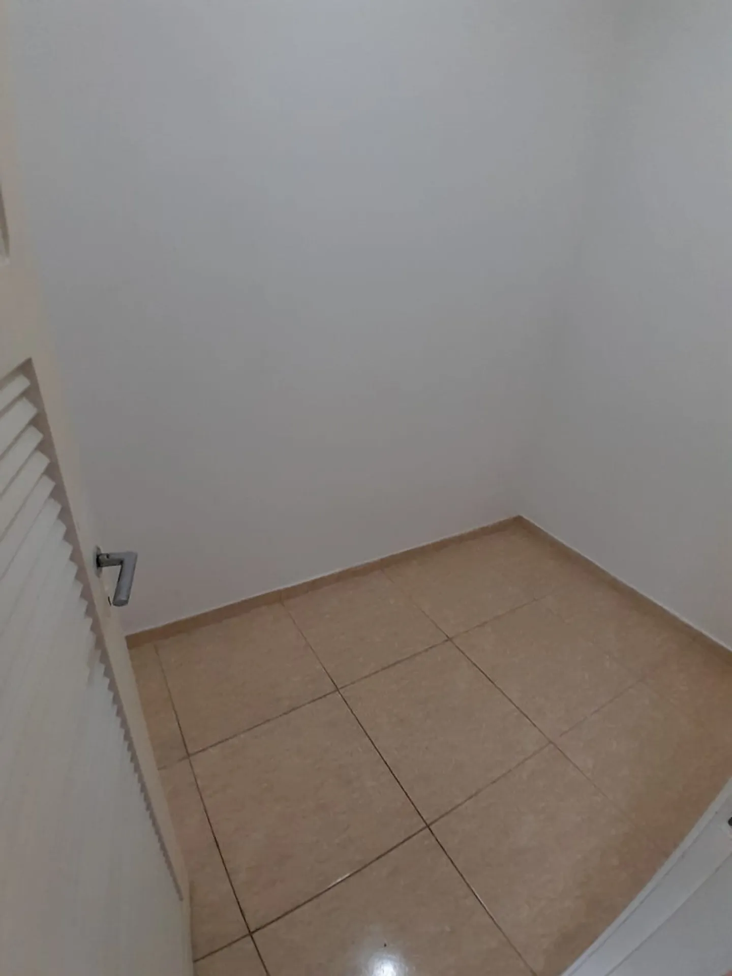 2-bedroom apartment in a building with a sauna — photo 26