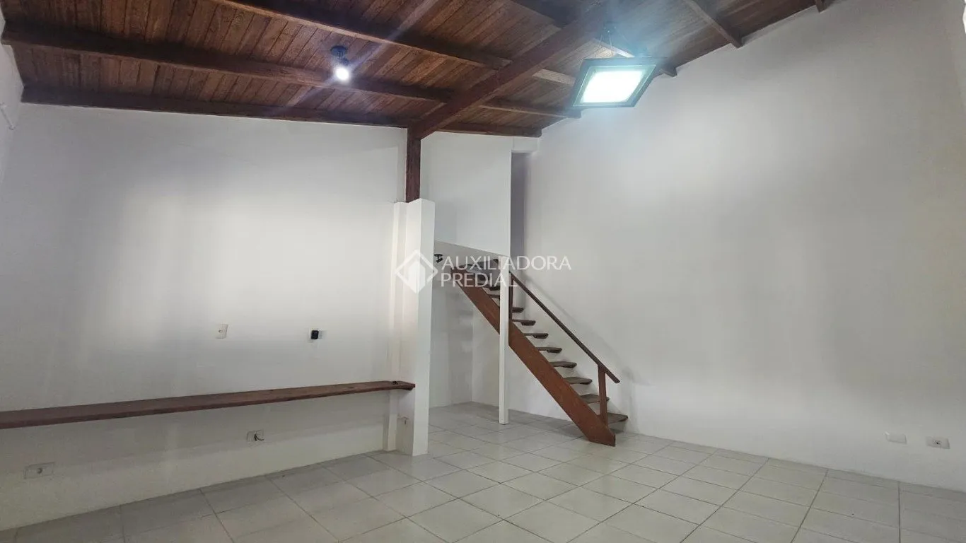 Будинок: 3 спальні, 1 з власною ванною кімнатою, 130 м² — photo 31