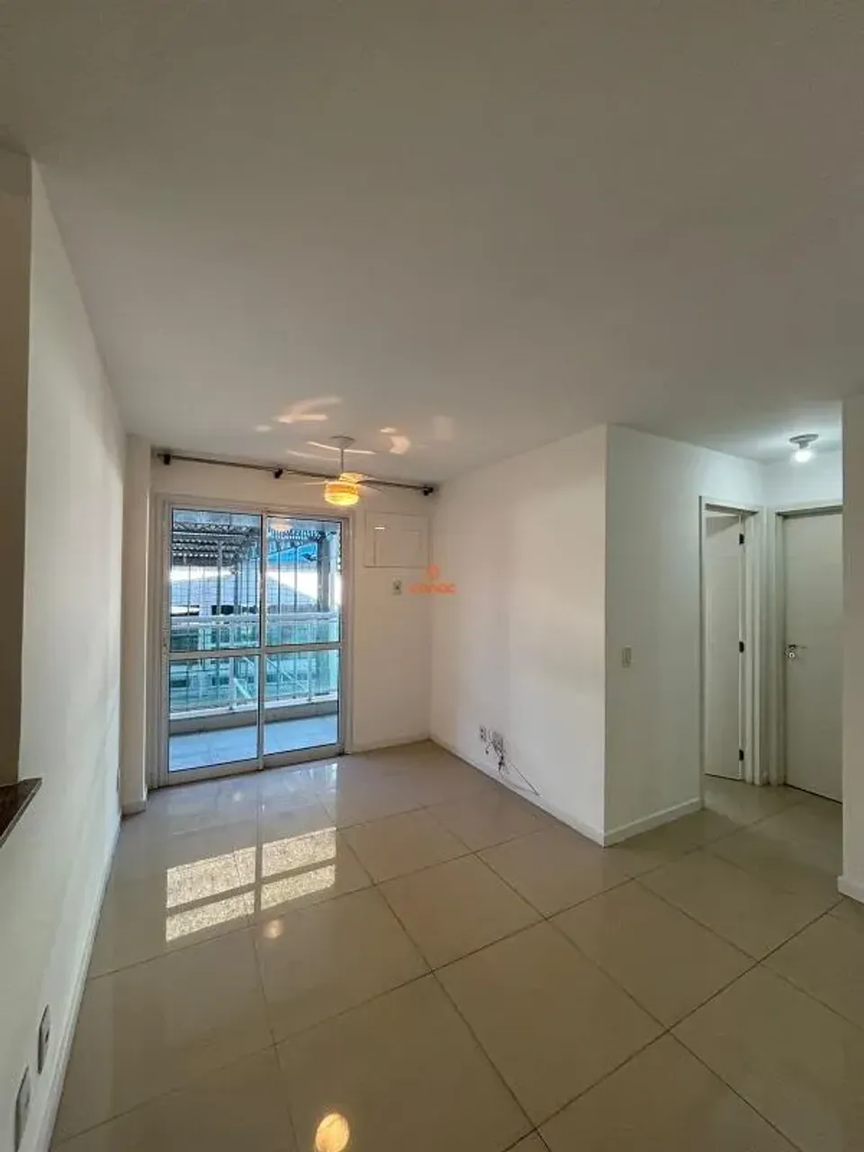 Apartamento de 2 quartos com cozinha integrada e 56 m² — photo 3